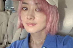 赵丽颖粉色短发造型惊艳全网，突破自我展现无龄感