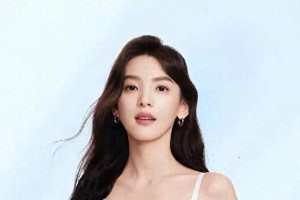章若楠内衣写真惊艳全网：清纯与性感完美融合