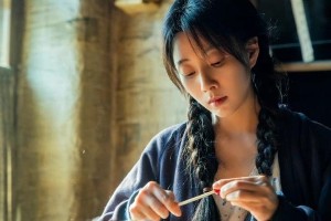 40+女星性感身材魅力：许晴殷桃闫妮李小冉杨幂曾黎