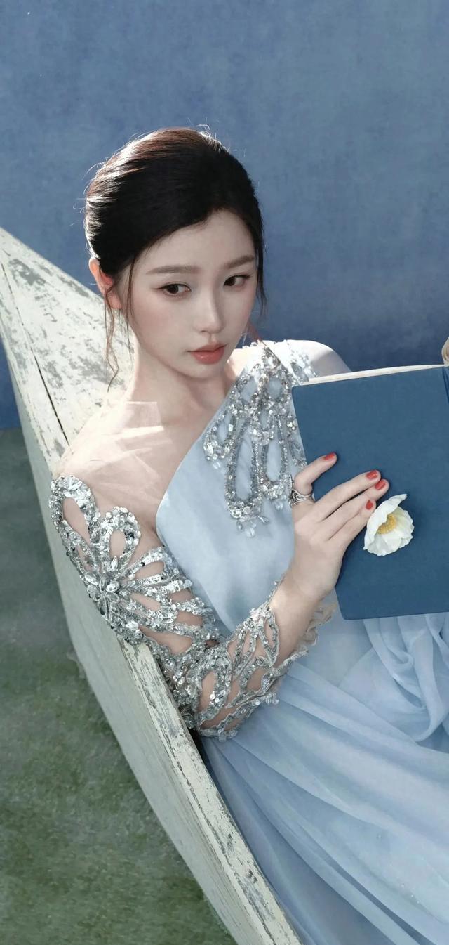 虞书欣壁纸1